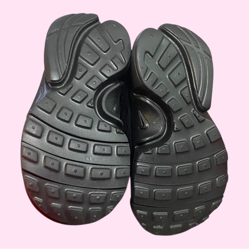 Black Nike Little Presto - 5C Toddler - Picture 6 of 6